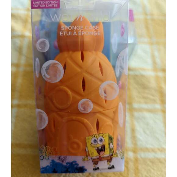 Wet N Wild Limited Edition SpongeBob SquarePants Makeup Sponge and Case - Picture 3 of 5